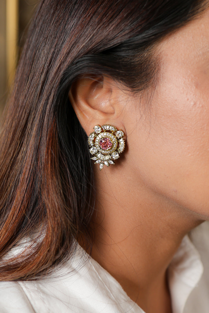 Taraash Studs