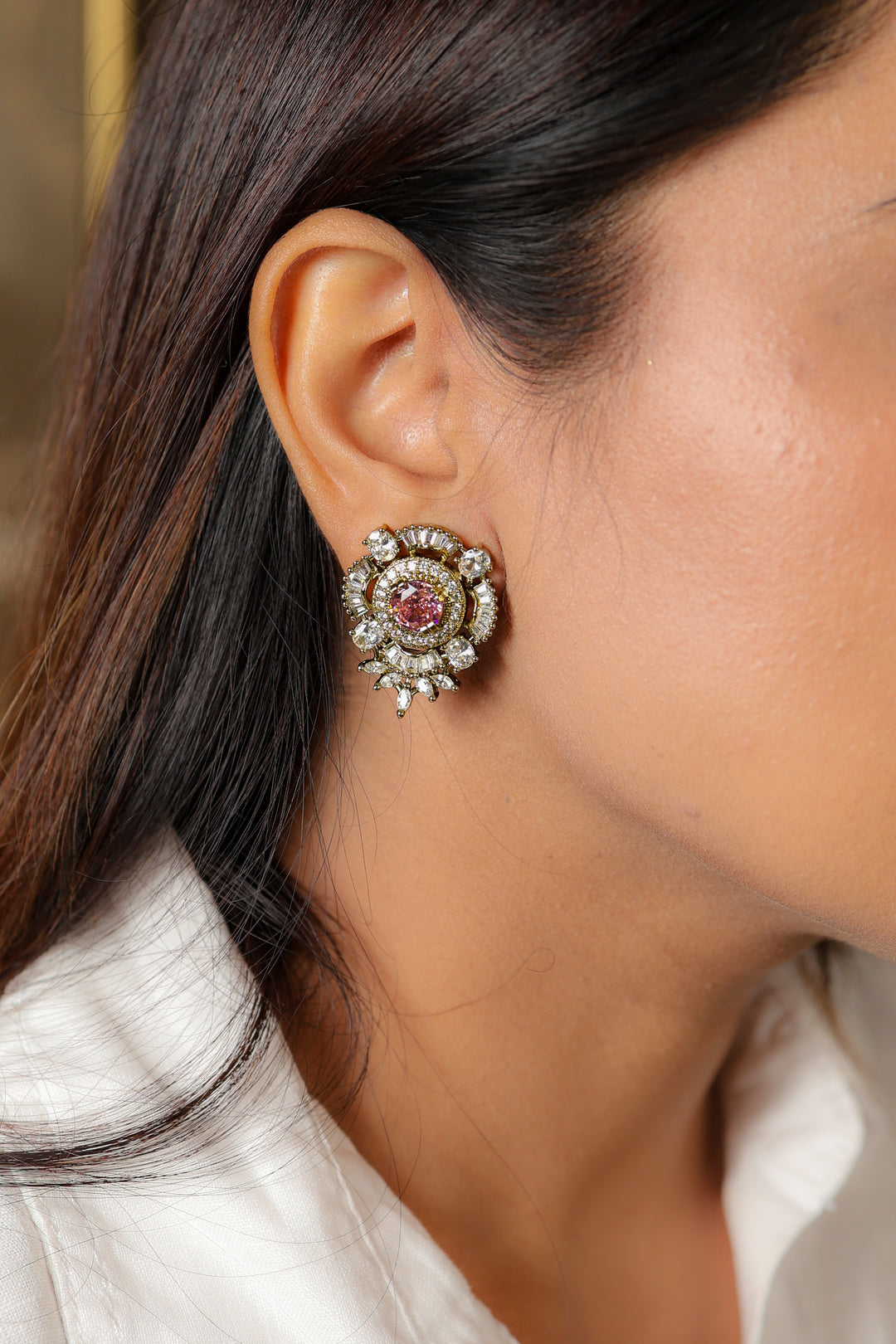 Taraash Studs