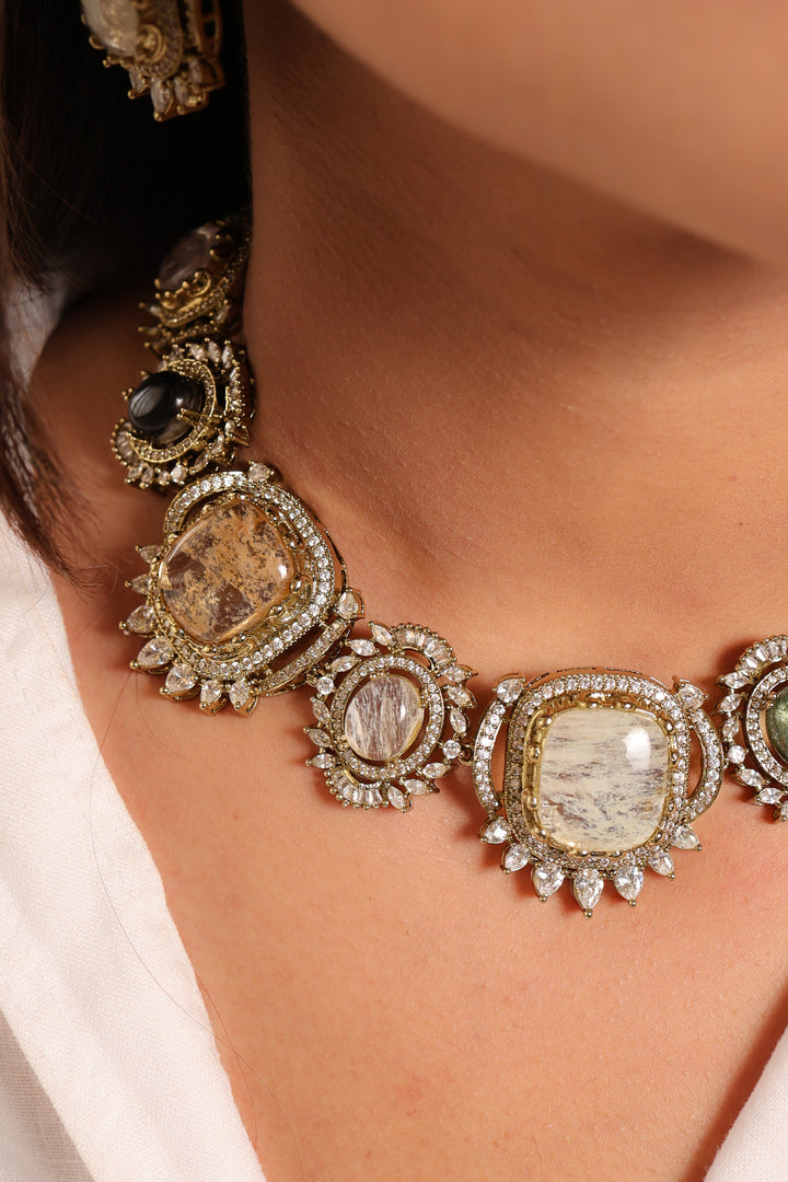 Zuri Necklace Set