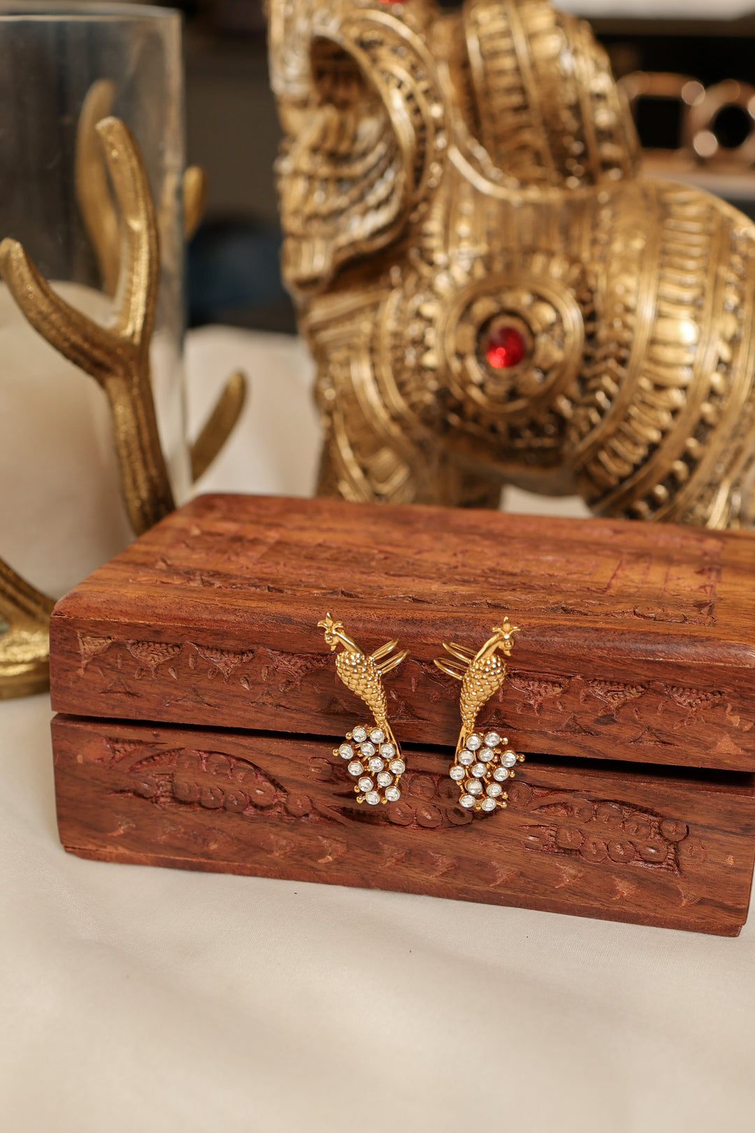 Mayil Cuff