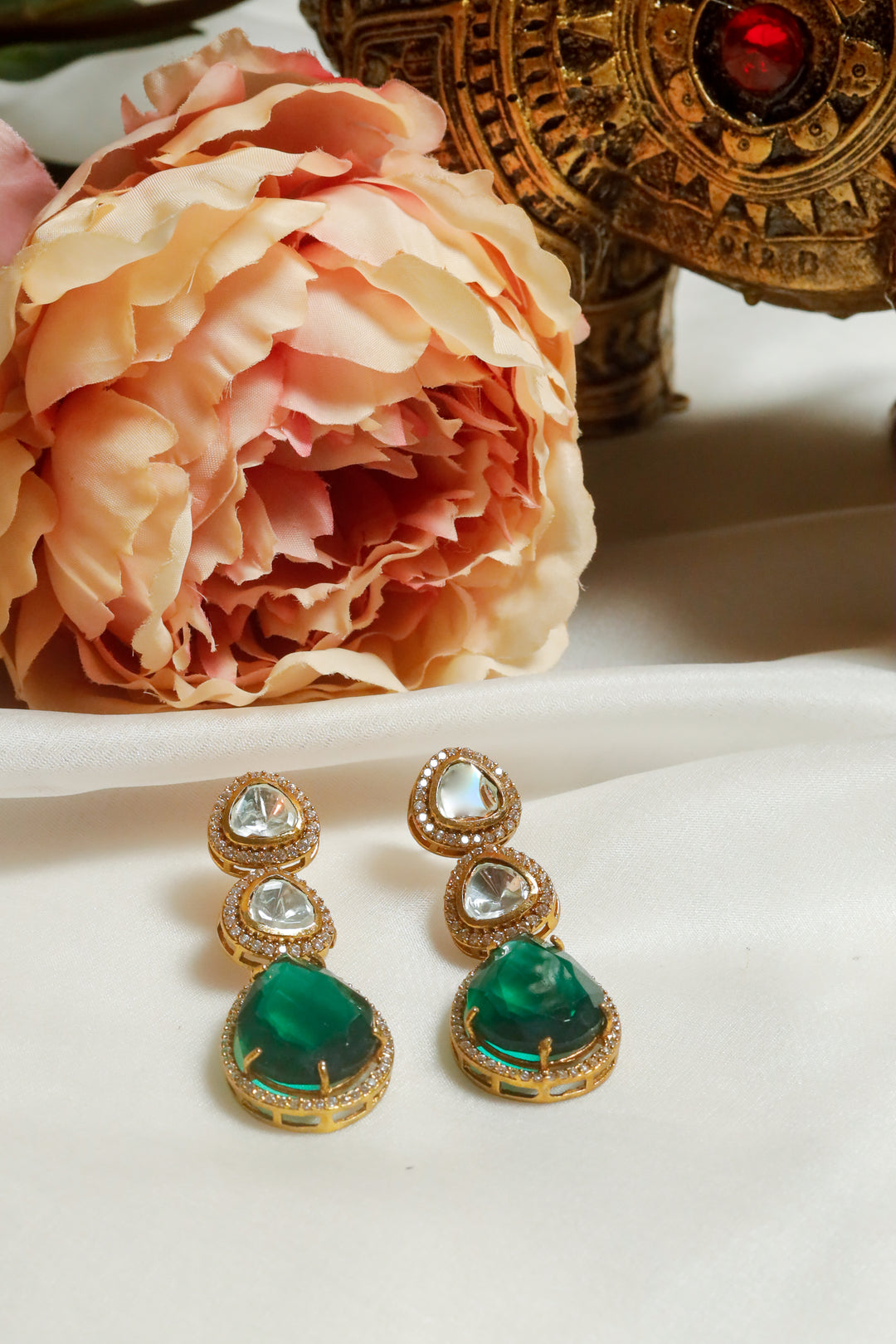 Vanya Necklace Set