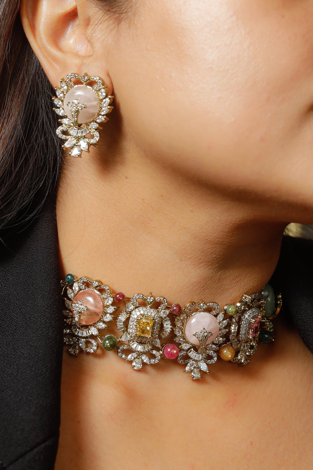 Kaavya Necklace Set