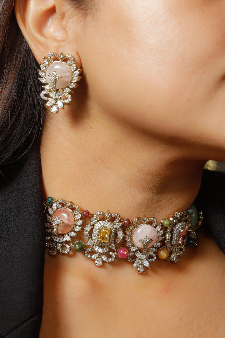 Kaavya Necklace Set