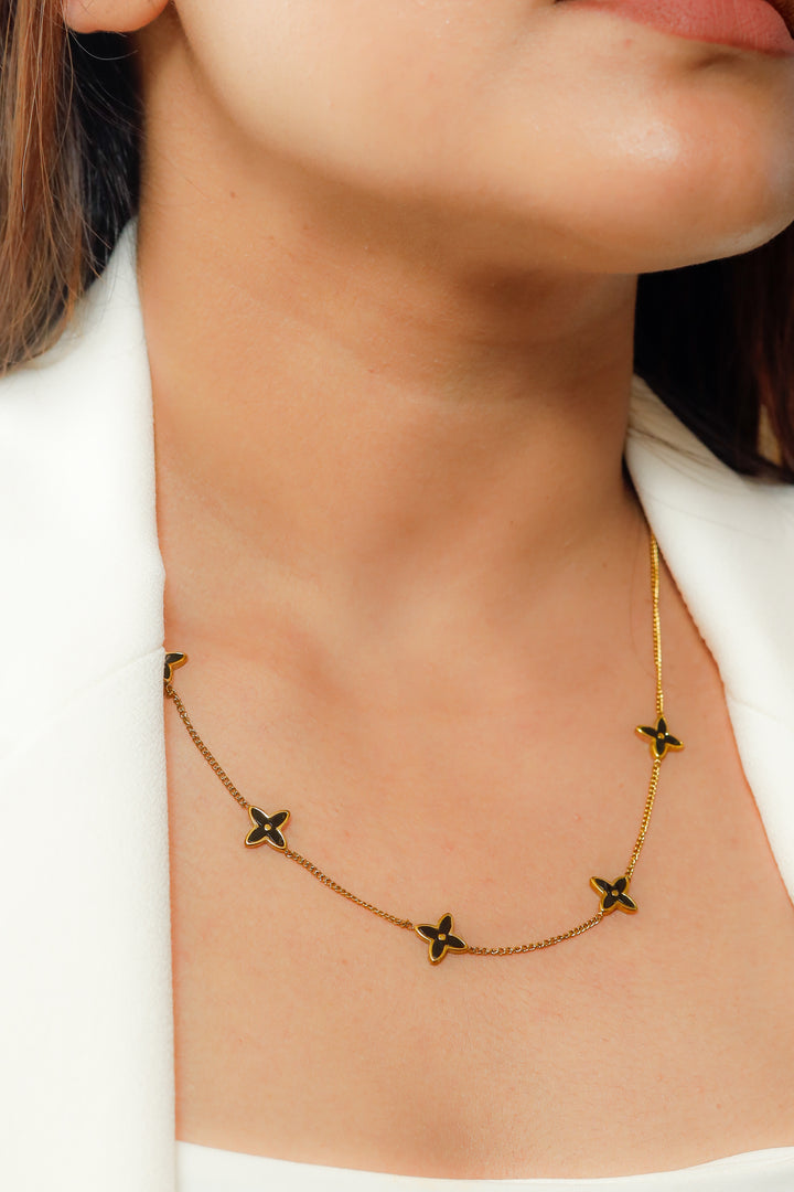 Amora Necklace