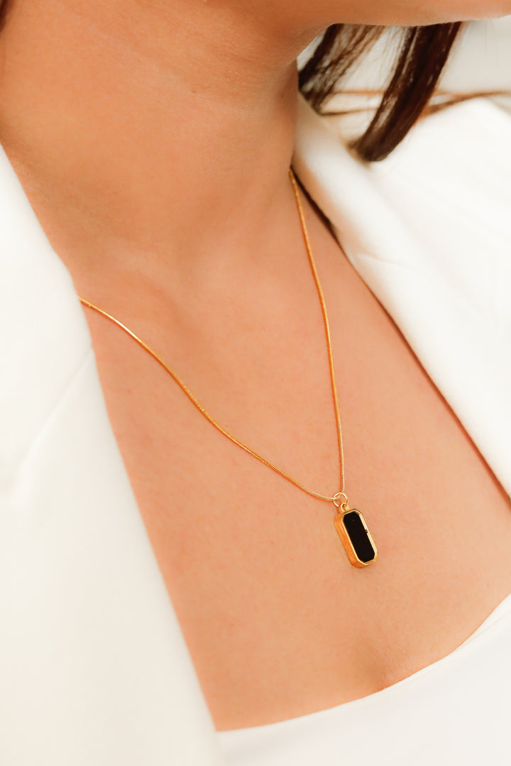 The Switch Necklace