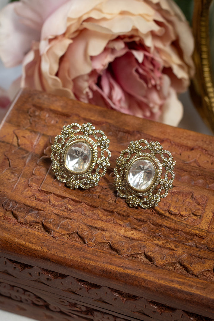 Elara Studs