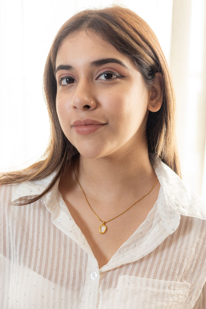 Ethereal Glow Necklace