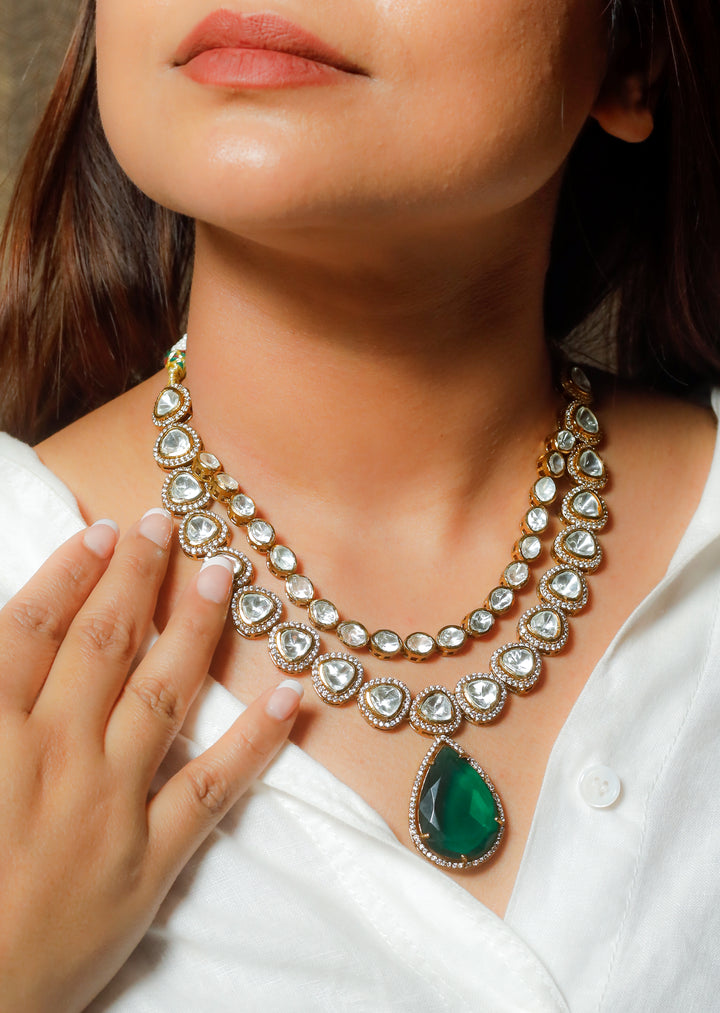 Vanya Necklace Set